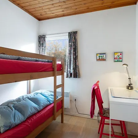 Well-equipped On A Natural Plot In Peaceful Surroundings At Oer Just 200 M From Dunes And Family-friendly 別荘